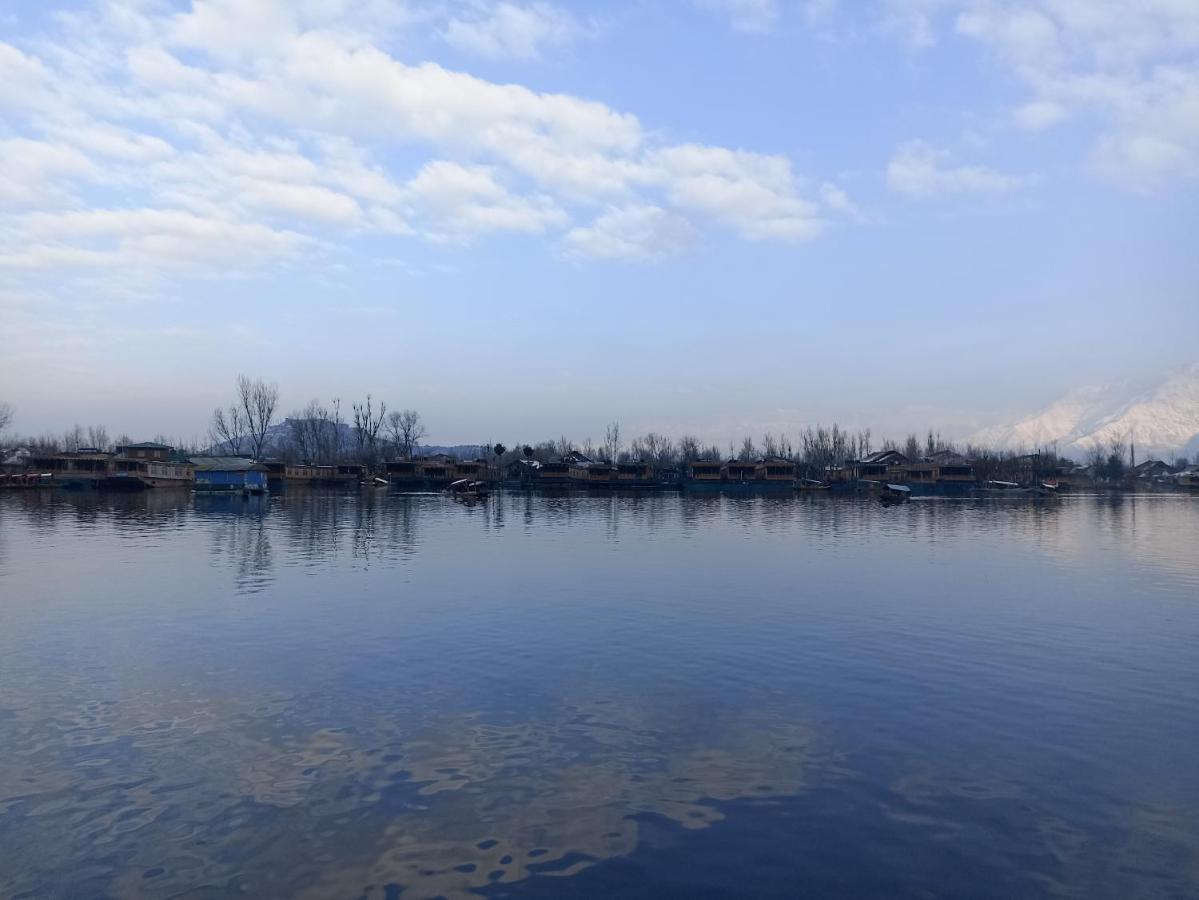 Goona Palace Houseboats Srinagar  Ngoại thất bức ảnh