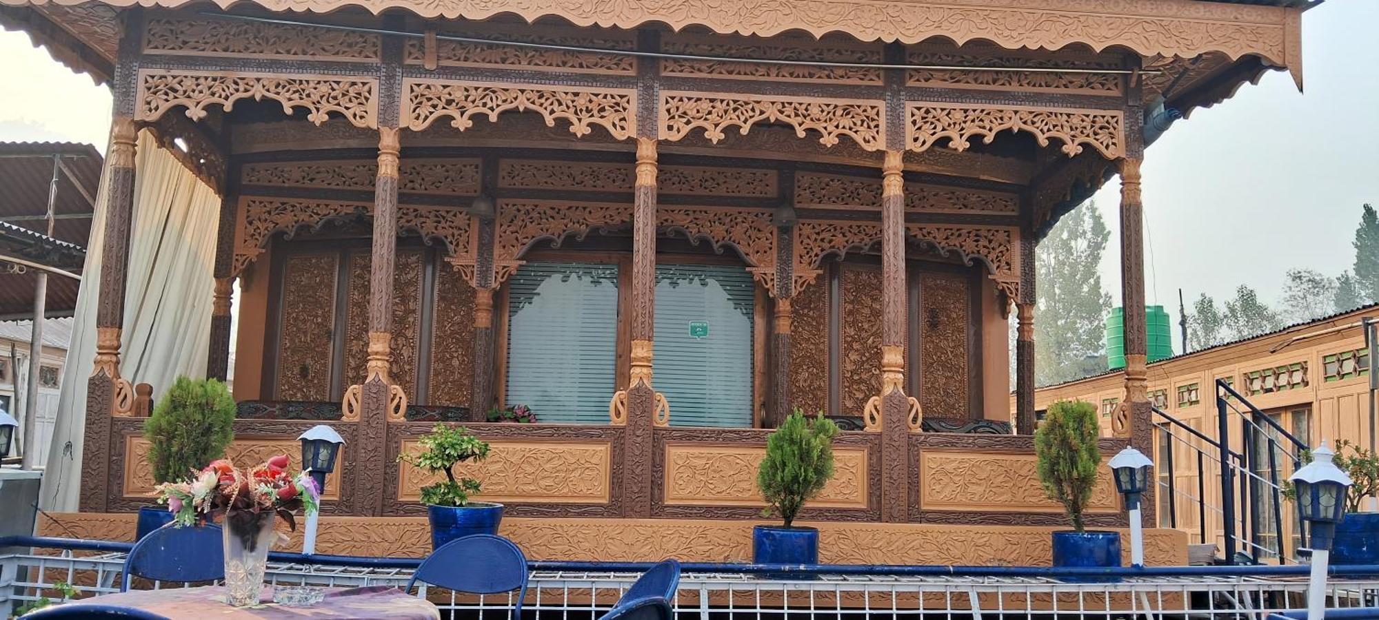 Goona Palace Houseboats Srinagar  Ngoại thất bức ảnh