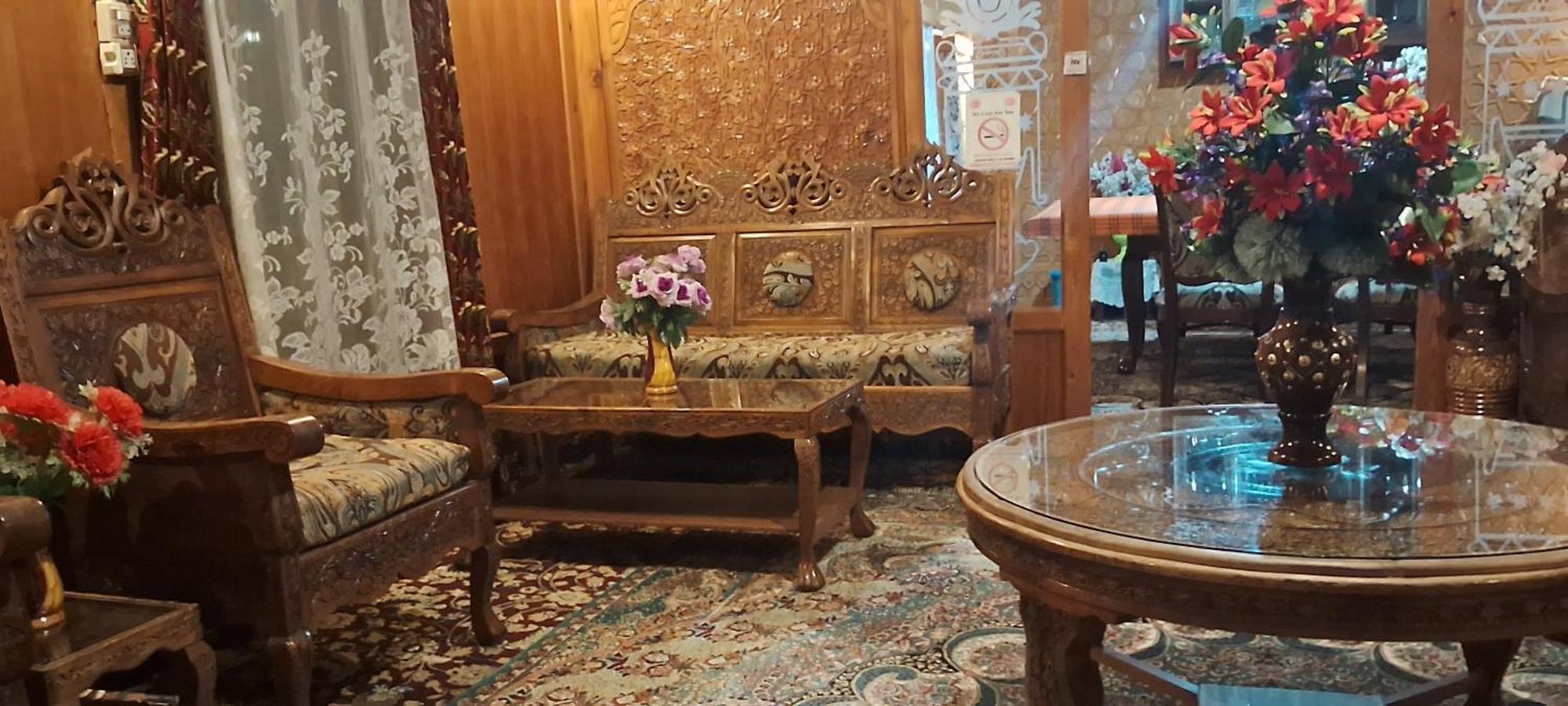 Goona Palace Houseboats Srinagar  Ngoại thất bức ảnh